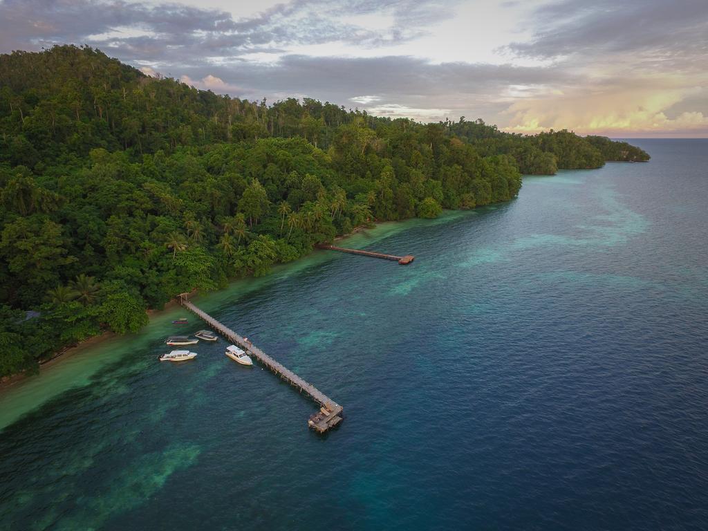 Raja Ampat Dive Resort Tapokreng Exterior foto